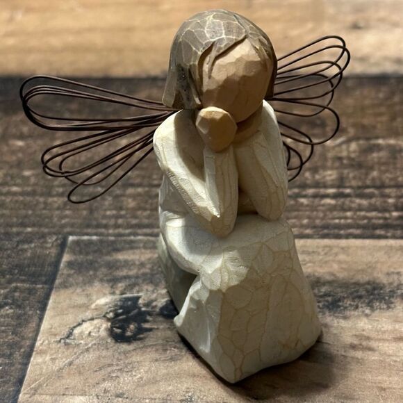 Willow Tree ‘Angel of Caring’ Figurine - Picture 4 of 5